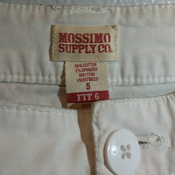 Clothes - Picture 2 of 6